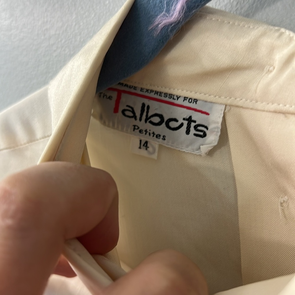 Vintage Talbots Cream 100% Silk Back Button Up Pleated Blouse  Size 14 Petite - Picture 5 of 7